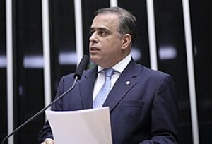 Paulo Abi-Ackel sa&uacute;da aprova&ccedil;&atilde;o da Pol&iacute;tica Nacional de Juventude e Sucess&atilde;o Rural e destaca ganhos para Minas Gerais